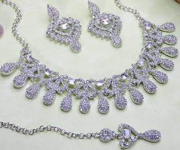 White rhodium premium designer american diamond and stone work necklace set 3