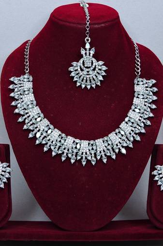 White rhodium premium designer american diamond and stone work necklace set
