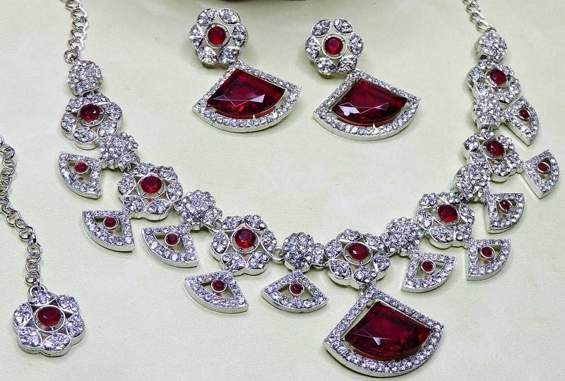 Maroon rhodium premium designer american diamond and stone work necklace set