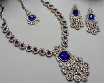 Blue yellow gold premium designer american diamond and stone work necklace set 3