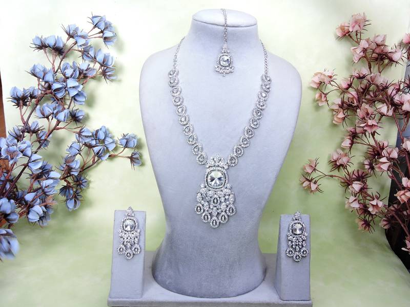 White rhodium premium designer american diamond and stone work necklace set