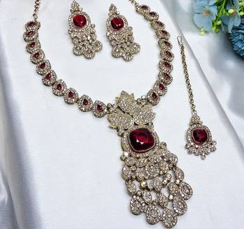 Maroon yellow gold premium designer american diamond and stone work necklace set 3