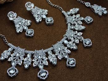 White rhodium premium designer american diamond and stone work necklace set 3