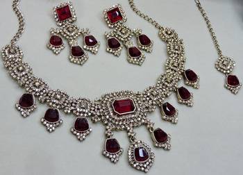 Maroon yellow gold premium designer american diamond and stone work necklace set 3