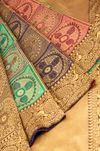 Gold pink silk blend jacuard work festival saree with unstitched blouse piece