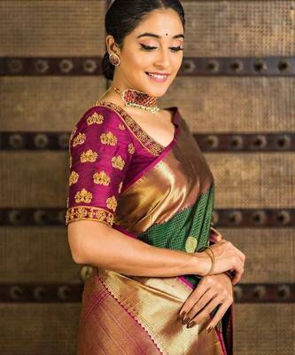 Green pink silk blend jacuard work festival saree with unstitched blouse piece 3