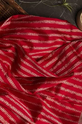 Red silk blend jacuard work festival saree with unstitched blouse piece
