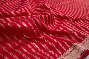 Red silk blend jacuard work festival saree with unstitched blouse piece 5