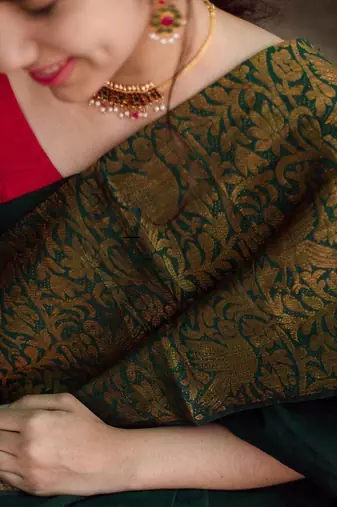 Green red silk blend jacuard work festival saree with unstitched blouse piece