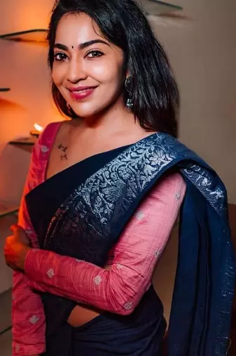 Blue pink silk blend jacuard work festival saree with unstitched blouse piece