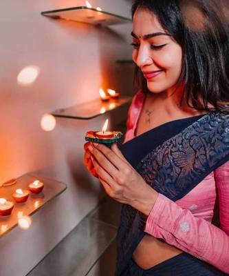 Blue pink silk blend jacuard work festival saree with unstitched blouse piece 3