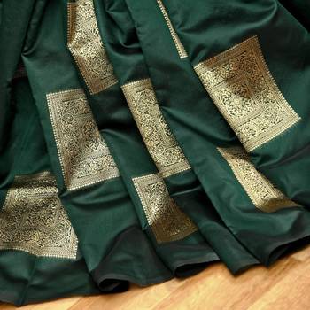 Green red silk blend jacuard work festival saree with unstitched blouse piece 3