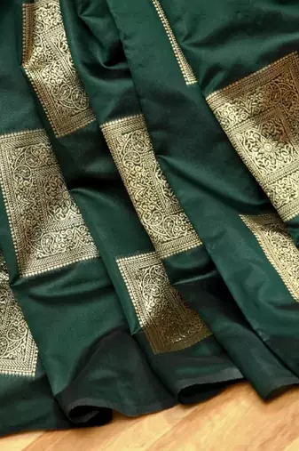 Green red silk blend jacuard work festival saree with unstitched blouse piece