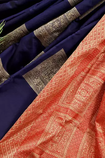 Blue red silk blend jacuard work festival saree with unstitched blouse piece