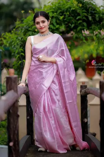 Baby pink silk blend jacuard work festival saree with unstitched blouse piece