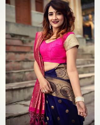 Blue pink silk blend jacuard work festival saree with unstitched blouse piece 3