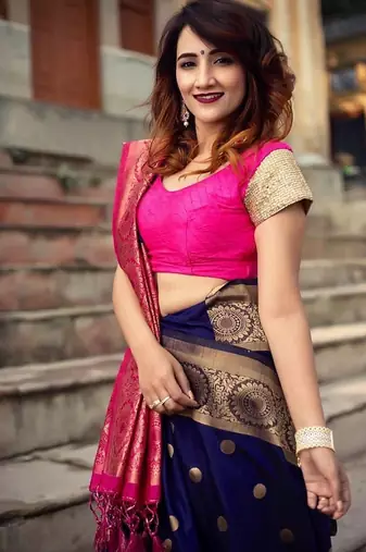 Blue pink silk blend jacuard work festival saree with unstitched blouse piece