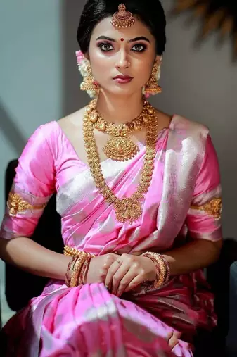 Baby pink silk blend jacuard work festival saree with unstitched blouse piece