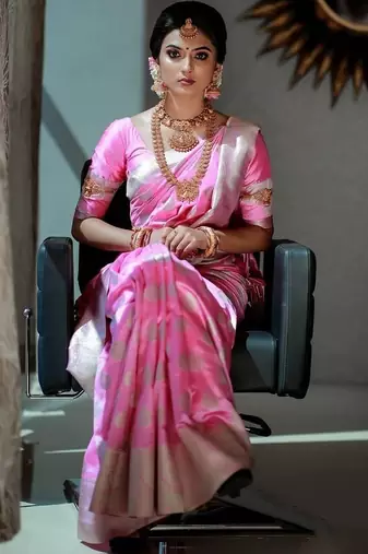 Baby pink silk blend jacuard work festival saree with unstitched blouse piece