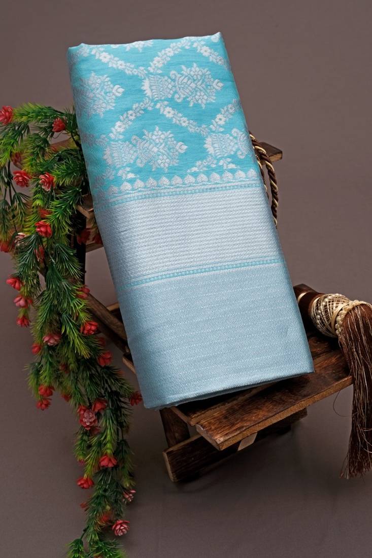 Turquoise silk blend jacuard work festival saree with unstitched blouse piece