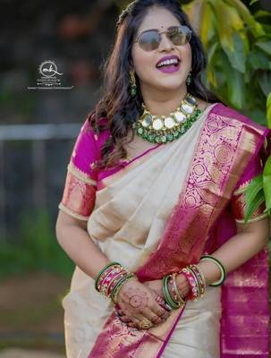 Off white pink  silk blend jacuard work festival saree with unstitched blouse piece 3