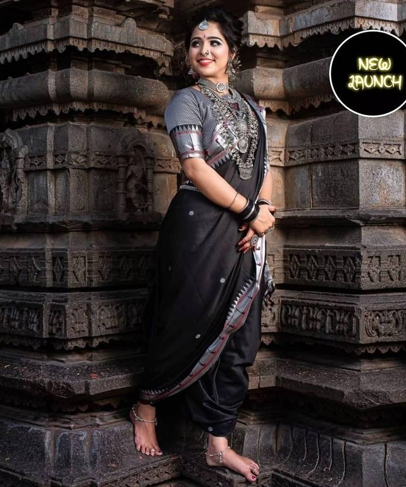 Black  silk blend jacuard work festival saree with unstitched blouse piece