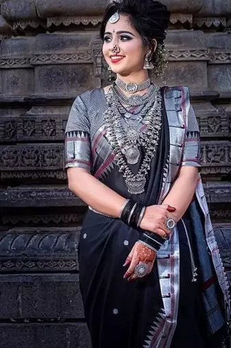 Black  silk blend jacuard work festival saree with unstitched blouse piece
