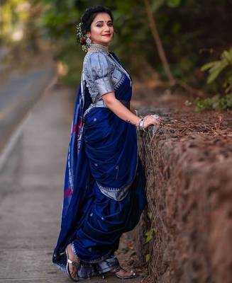 Blue  silk blend jacuard work festival saree with unstitched blouse piece 2