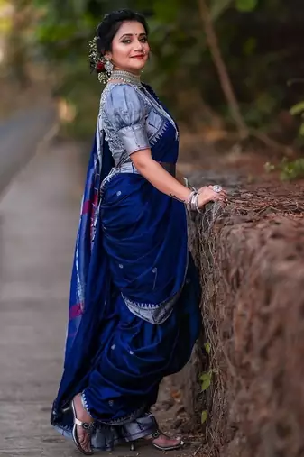 Blue  silk blend jacuard work festival saree with unstitched blouse piece