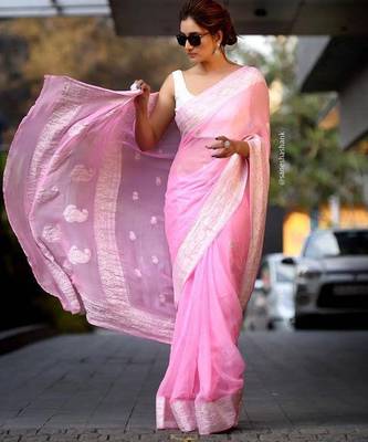 Baby pink linen jacuard work festival saree with unstitched blouse piece 3