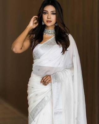 White linen jacuard work festival saree with unstitched blouse piece 4