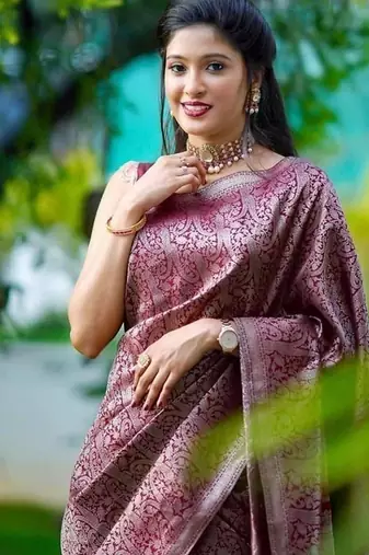 Maroon  silk blend jacuard work festival saree with unstitched blouse piece