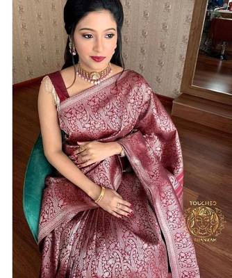 Maroon  silk blend jacuard work festival saree with unstitched blouse piece 4