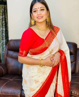 White red  silk blend jacuard work festival saree with unstitched blouse piece 2