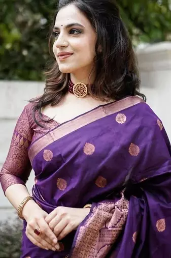 Purple silk blend jacuard work festival saree with unstitched blouse piece