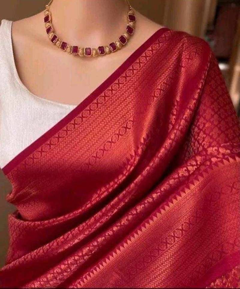 Maroon silk blend jacuard work festival saree with unstitched blouse piece