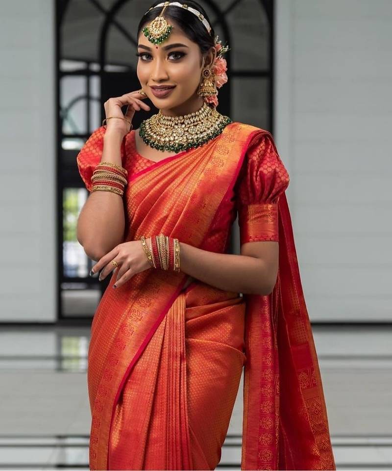 Red silk blend jacuard work festival saree with unstitched blouse piece