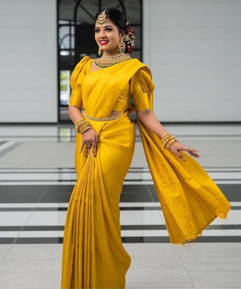 Yellow silk blend jacuard work festival saree with unstitched blouse piece