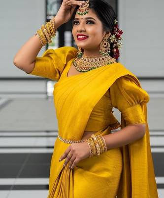 Yellow silk blend jacuard work festival saree with unstitched blouse piece 2