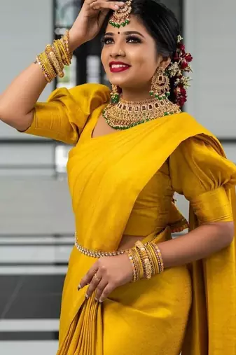 Yellow silk blend jacuard work festival saree with unstitched blouse piece