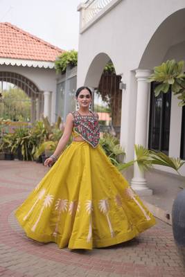 Roman Lehenga Choli Set With Kutchi Embroidery And Gota Work 2