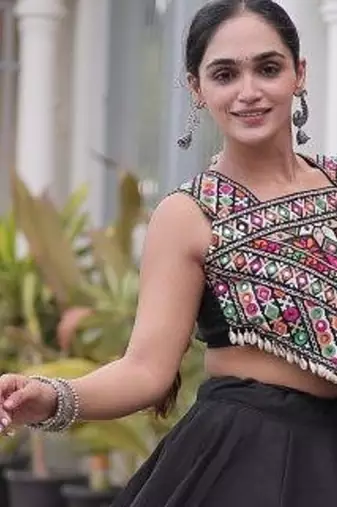 Roman Silk Lehenga Top Set With Pan Patti Gota And Mirror Lace