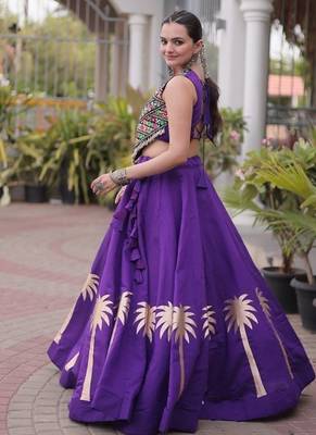 Roman Silk Lehenga Top Set With Pan Patti Gota And Mirror Lace 2