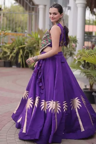 Roman Silk Lehenga Top Set With Pan Patti Gota And Mirror Lace