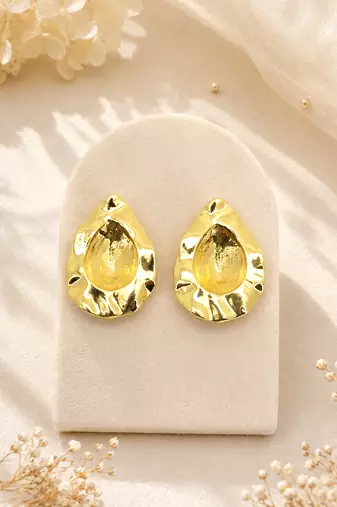 Flowing teardrop design gold plated drop earring for women and girls