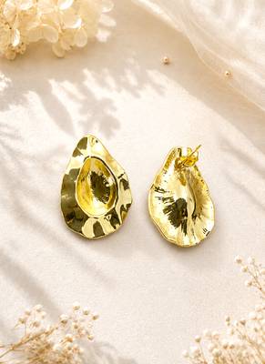 Flowing teardrop design gold plated drop earring for women and girls 4