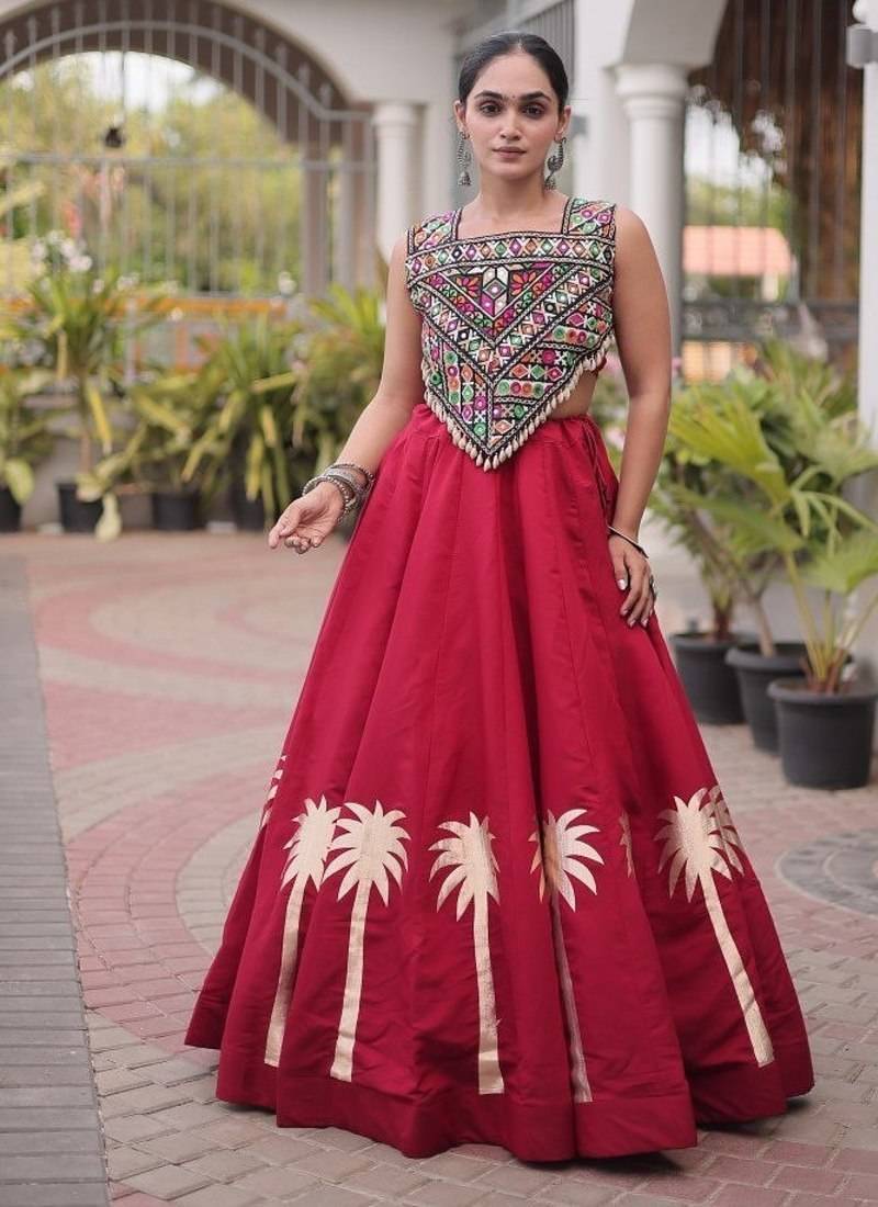 Roman Silk Lehenga Top Set With Pan Patti Gota And Mirror Lace