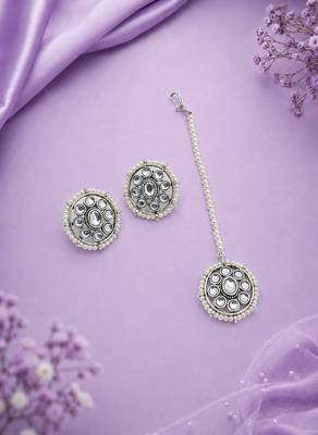Creative circle shape and pearls kundan stone silver plated necklace set with maang tikka 5
