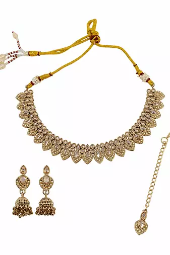 Glimmery round and oval shape brown kundan stone mehandi gold plated choker set
