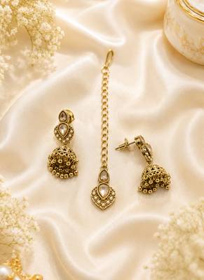 Glimmery round and oval shape brown kundan stone mehandi gold plated choker set 5